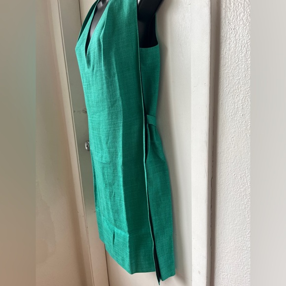 Balenciaga Green Sheath Mini Dress V-Neck Sleeveless size M Balenciaga Green Sheath Mini Dress V-Neck Sleeveless size M